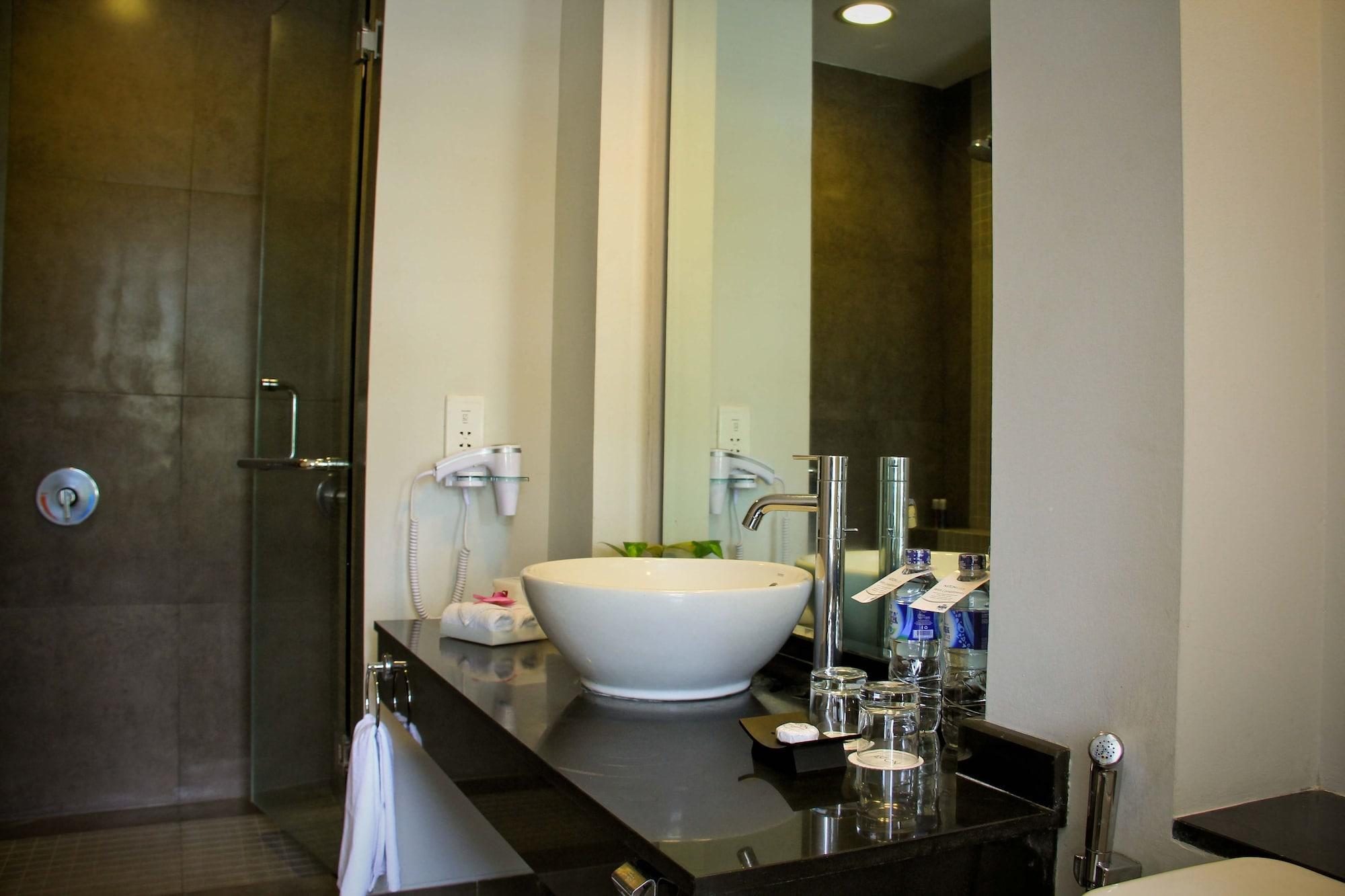 Resort Aston And 4*