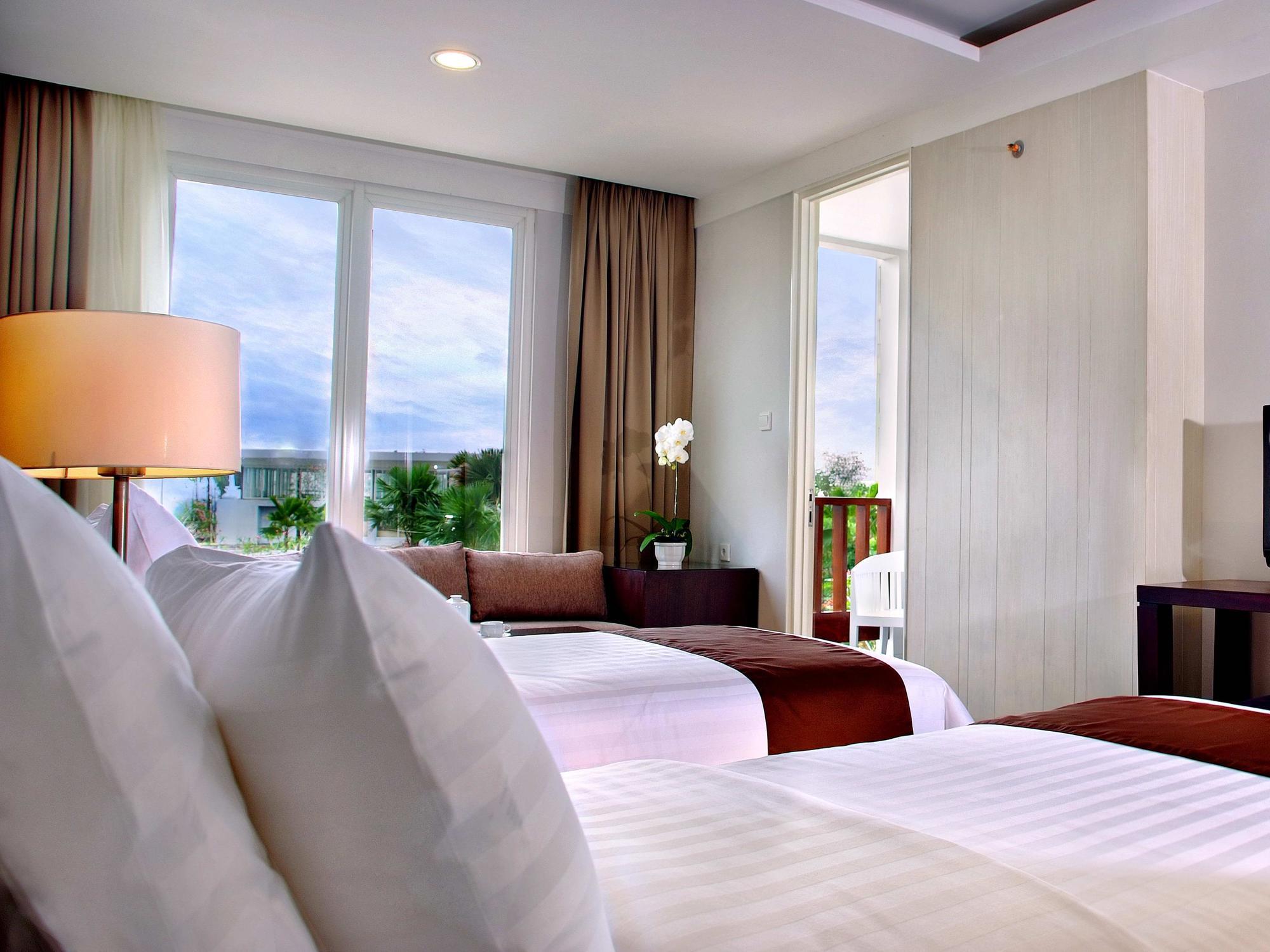 Aston And 4* Bogor